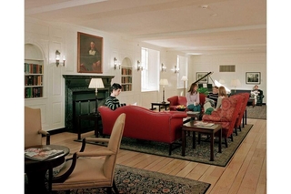 Commons Lounge