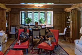 3 people hanging out